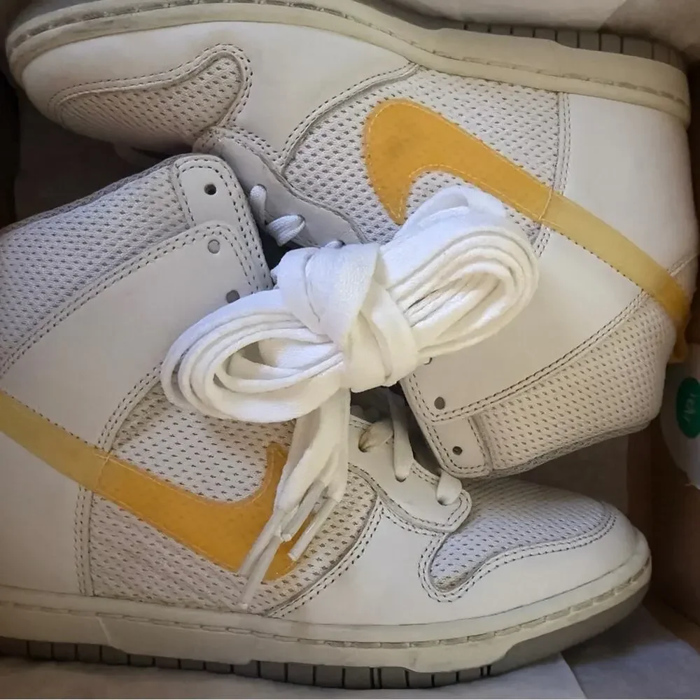 Nike White & yellow ski Hi essential hidden Wedge high-top Sneaker size 6.5